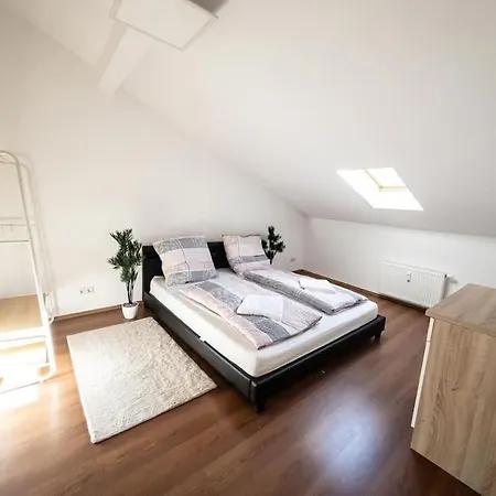 Im Dachgeschoss Apartamento Leipzig